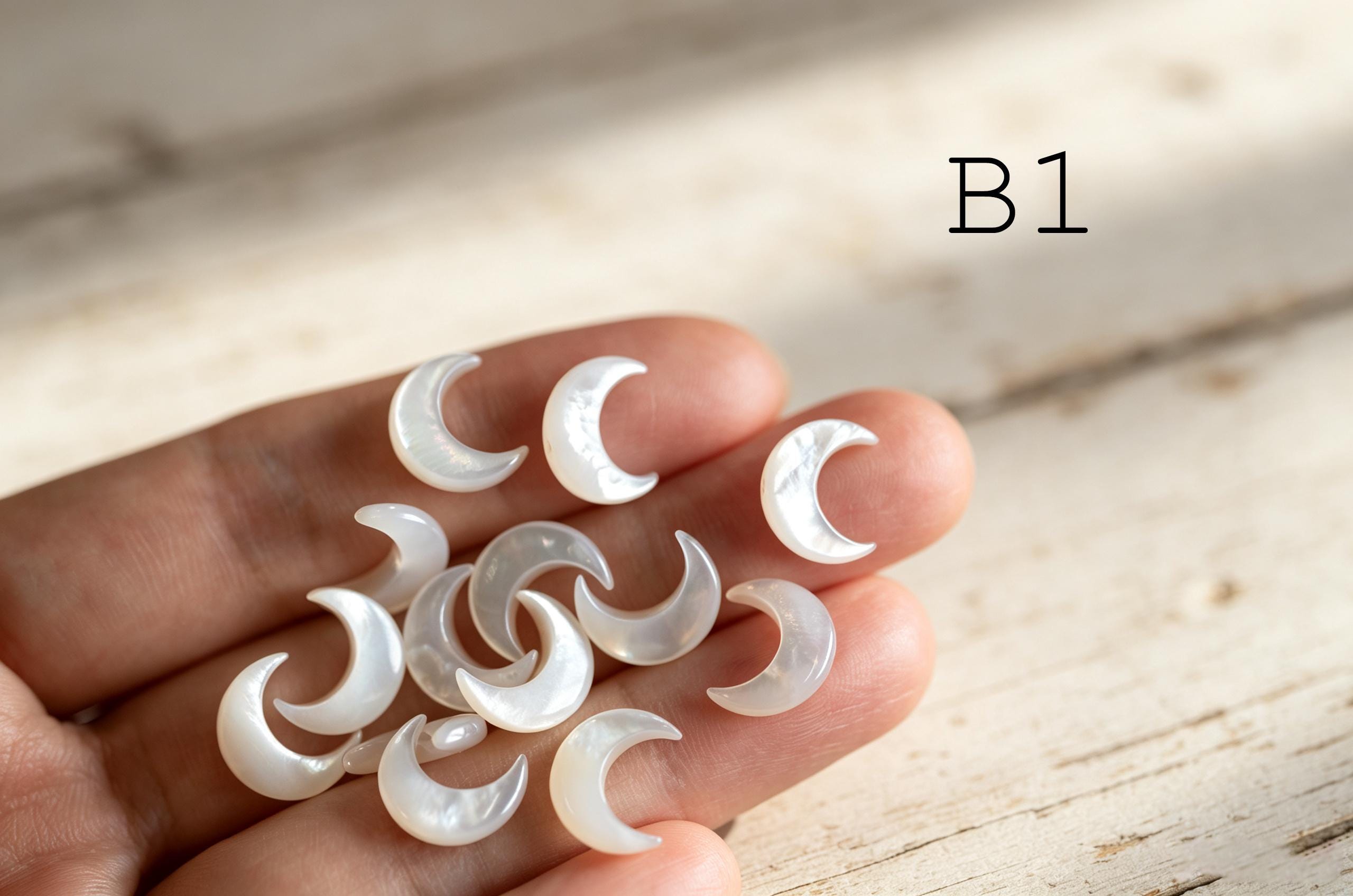 Moon Phase Mother of Pearl Beads, White/ Black MOP Shell Crescent Charms 12mm (BK-035)